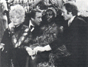 Monica Vitti, Ugo Tognazzi e John Richardson nel film L'ANATRA ALL'ARANCIA - 1975