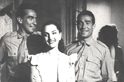 Walter Chiari, Fulvia Mammi e Ugo Tognazzi nel film I CADETTI DI GUASCOGNA - 1950